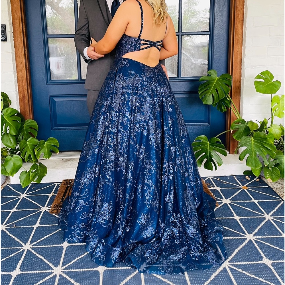 Women’s Prom Dress